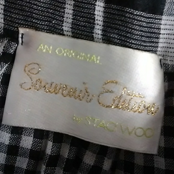 Souvenir Edition Staci Woo tunic - Picture 5 of 6